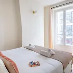 4#Two Bedrooms#Champs Elysées#Arc de Triomphe#AC