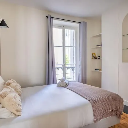 Appartamento 4#two Bedrooms#champs Elysées#arc De Triomphe#ac Parigi